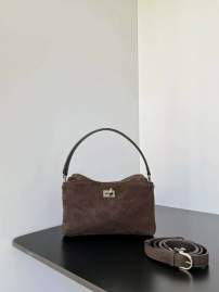 Picture of Balenciaga Handbags _SKUfw216749363fw